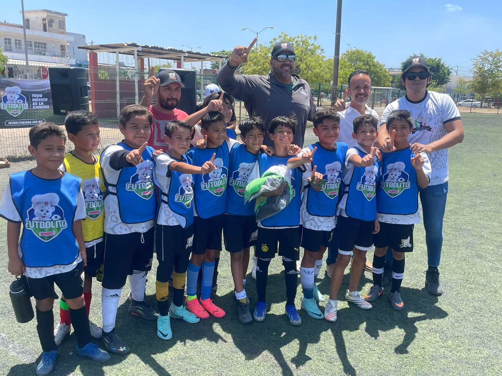 Primaria Miguel Hidalgo y Costilla, ganadores del Torneo Futbolito Bimbo 2024