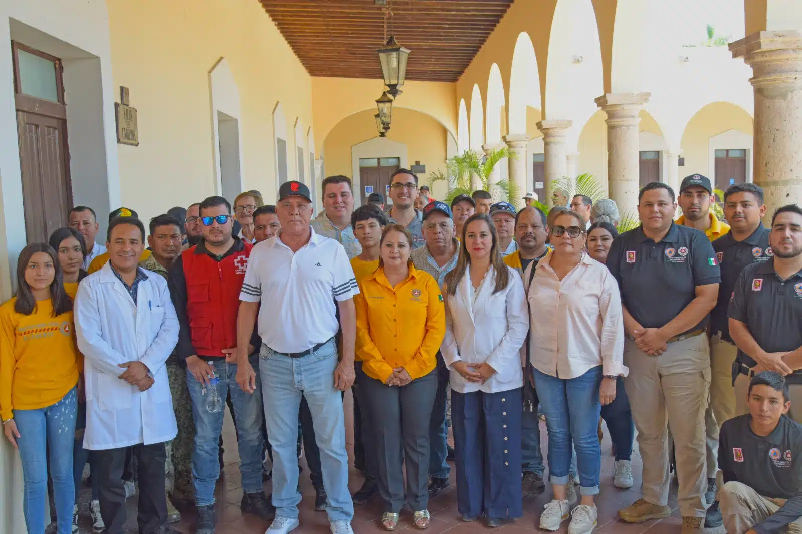 Gildardo Leyva Ortega, presidente municipal de El Fuerte, en el Consejo Municipal de Protección Civil del municipio