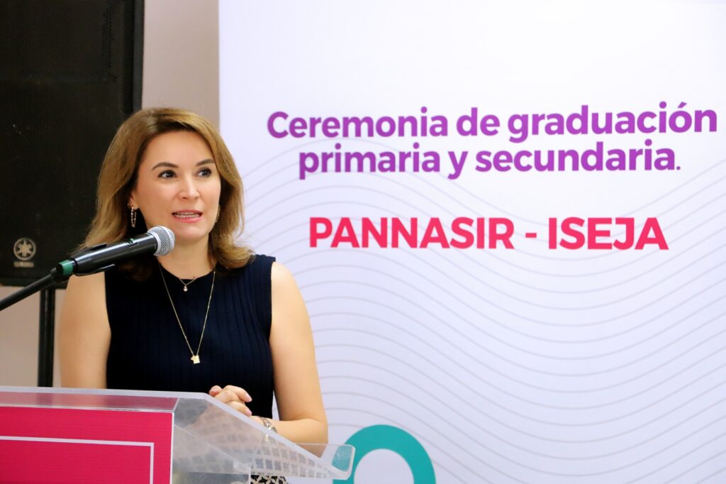 Fernanda García de Hervás, presidenta de DIF Ahome