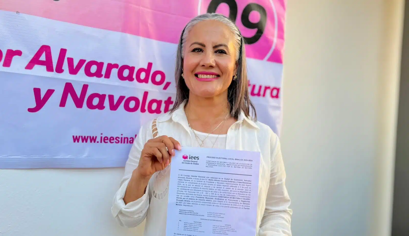 Guadalupe López recibió constancia de mayoría que la acredita como alcaldesa electa de Salvador Alvarado.