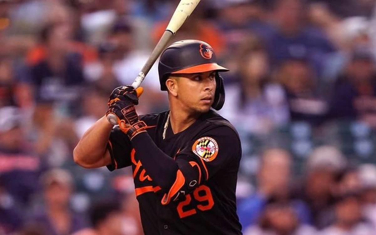 Ramón Urías en el juego de Orioles Vs Rays