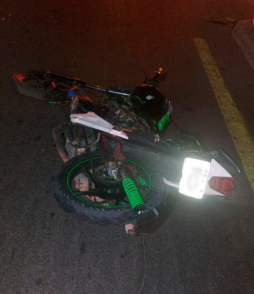 Motociclista muere al ser embestido por vehículo en Mazatlán