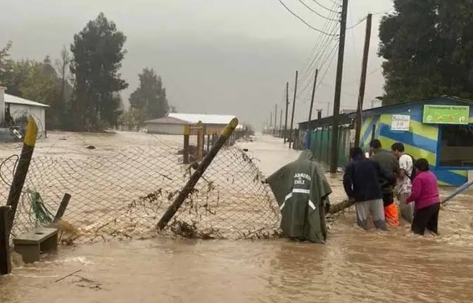 VIDEO: Decretan estado de emergencia en algunas regiones de Chile por lluvias torrenciales