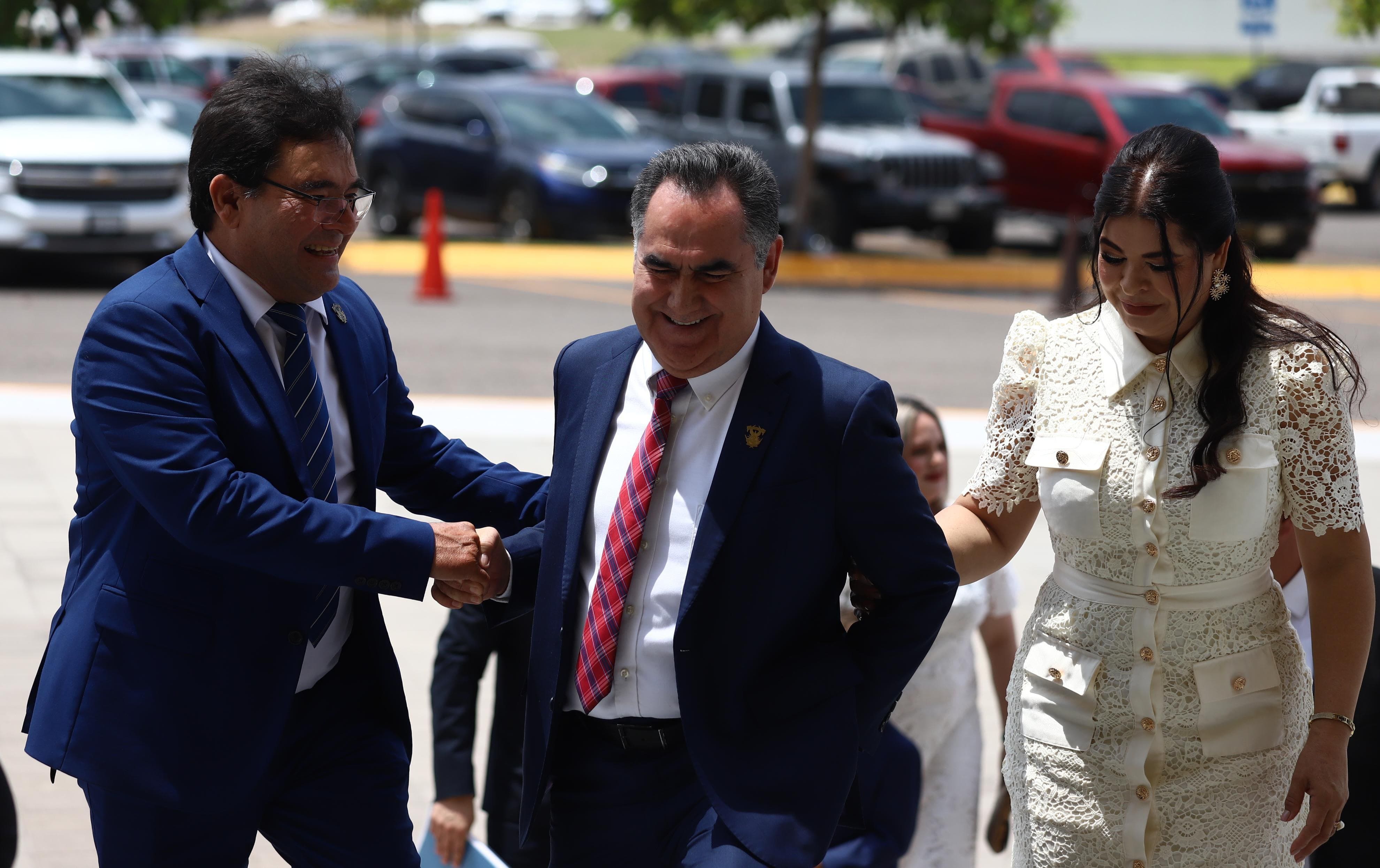 Jesús Madueña Molina declaró que no infringió ninguna ley al presentarse al tercer informe de labores en la UAS