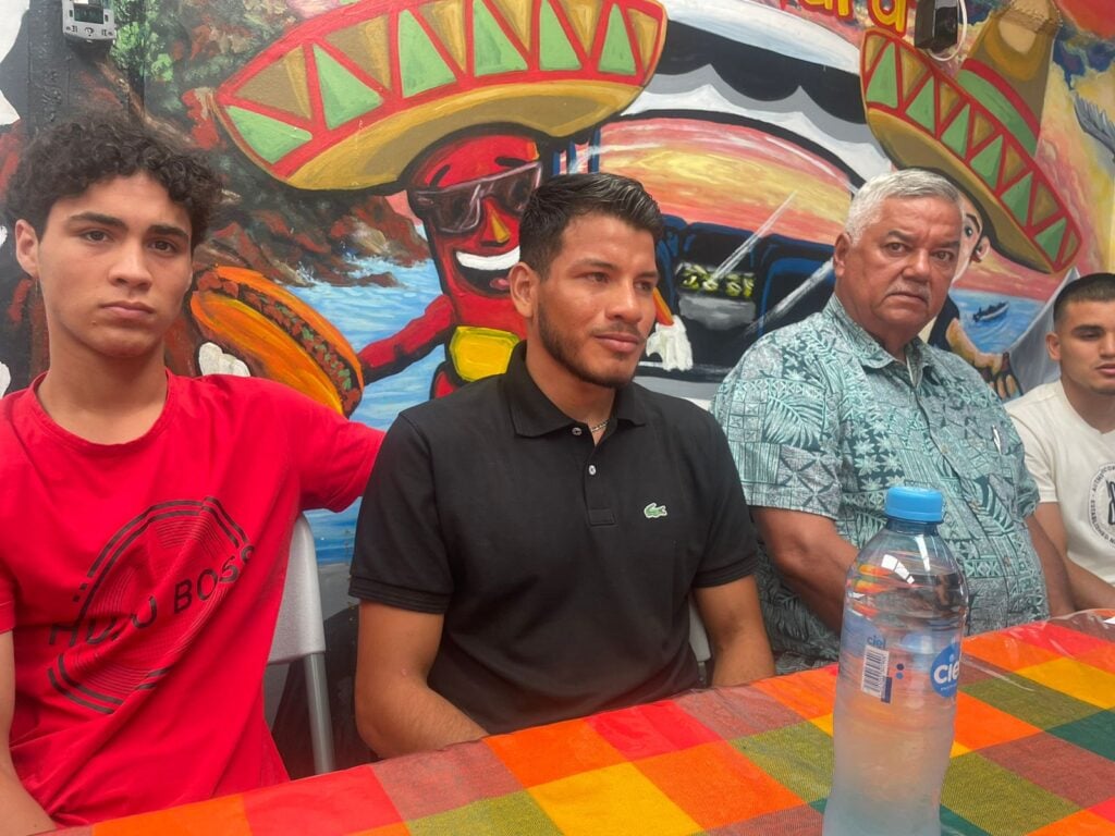 Juan “Feroz” Estrada y Kevin Audeves se enfrentarán el próximo viernes 14 de junio en la cancha Germán Evers.