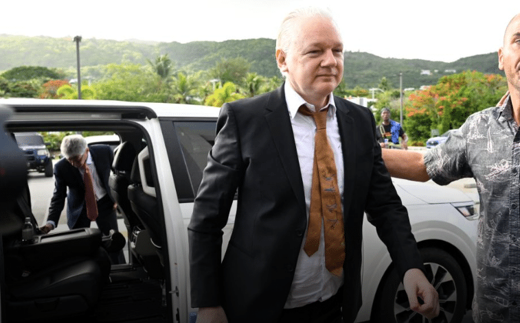 Julian Assange se declara formalmente culpable ante tribunal en Islas Marianas