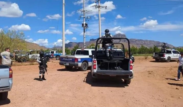 Localizan seis cuerpos en carretera de Chihuahua