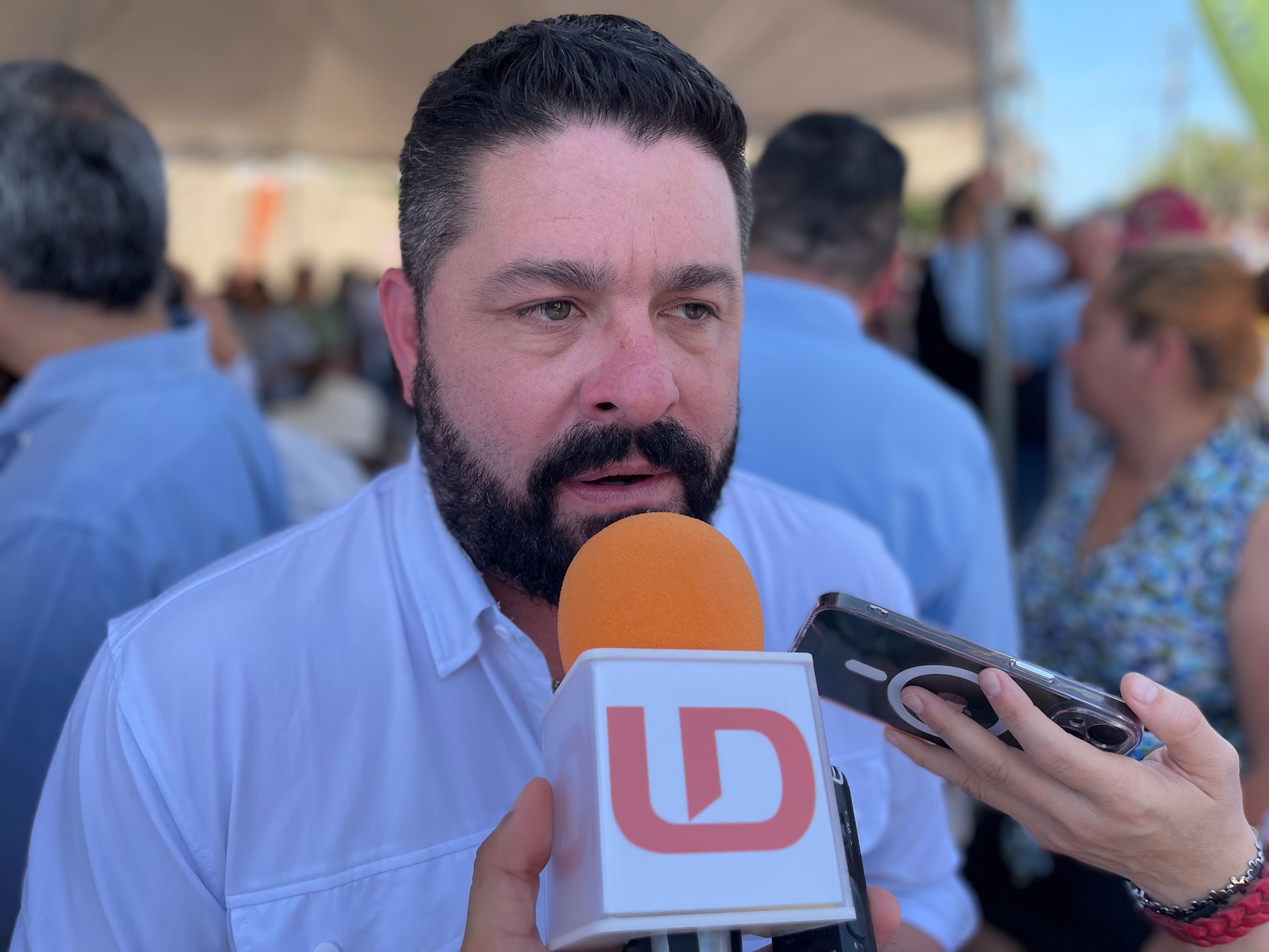 Luis Pablo Urcisichi Osuna, director de Salud Ahome, en entrevista con Línea Directa