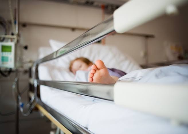 Madre asegura que maestros drogaron a su hijo con problemas de autismo