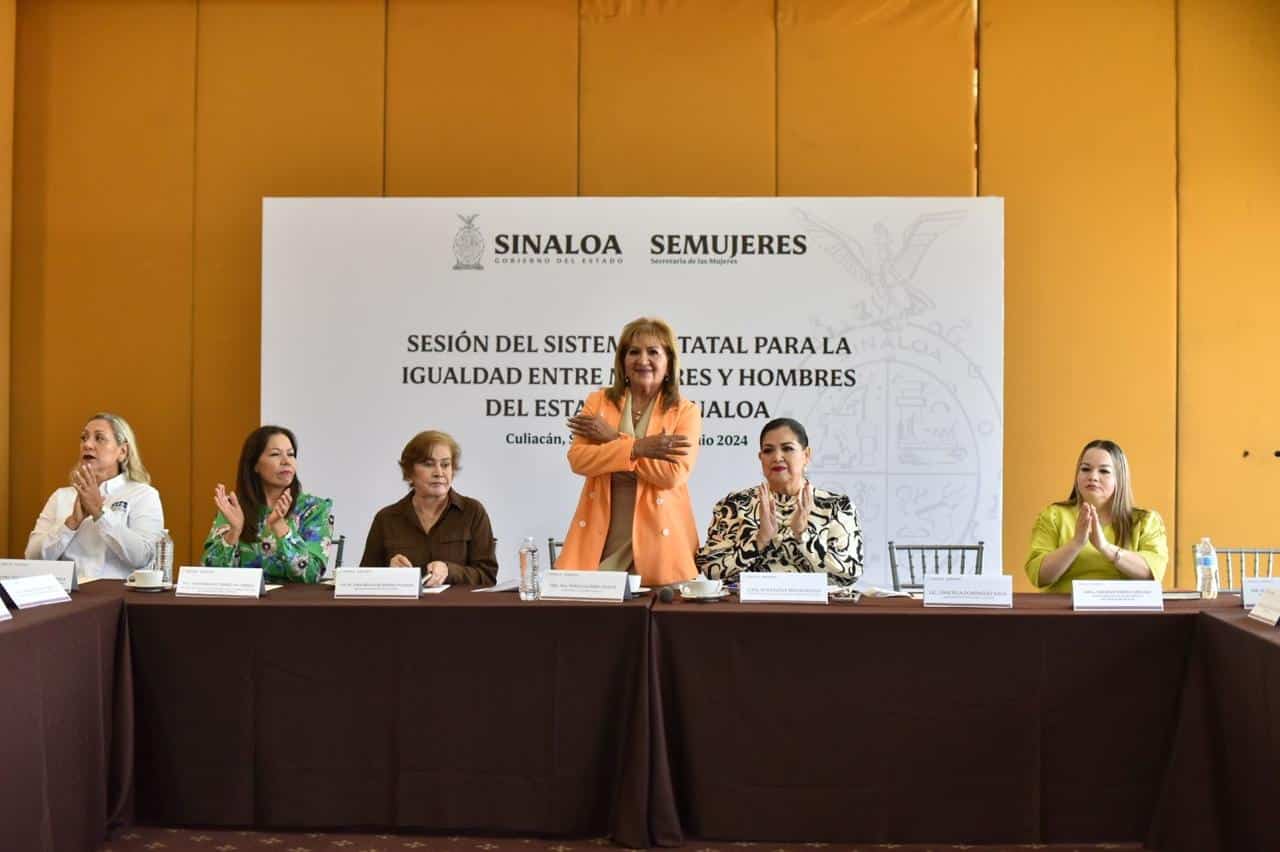 María Teresa Guerra Ochoa en la sesión del sistema estatal para la igualdad entre mujeres y hombres del estado de Sinaloa