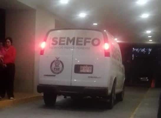 El cuerpo del menor fue trasladado al Semefo para realizarle los exámenes de ley y dictaminar las causas de su muerte.