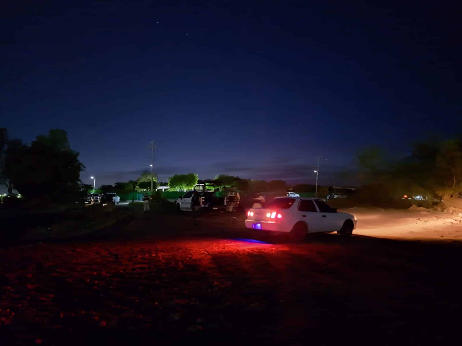 Militares en el sector Portalegre de Culiacán, lugar donde decomisaron armas, cartuchos y chalecos