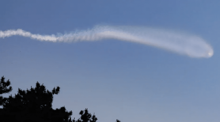 Corea del Norte dispara misil hipersónico que explota en pleno vuelo