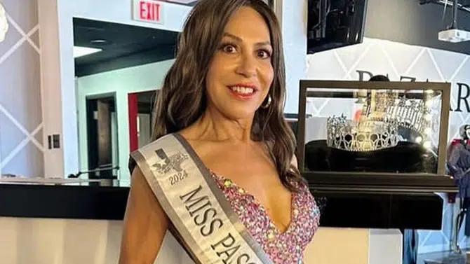 Mujer de 71 años se une al certamen de Miss Texas USA