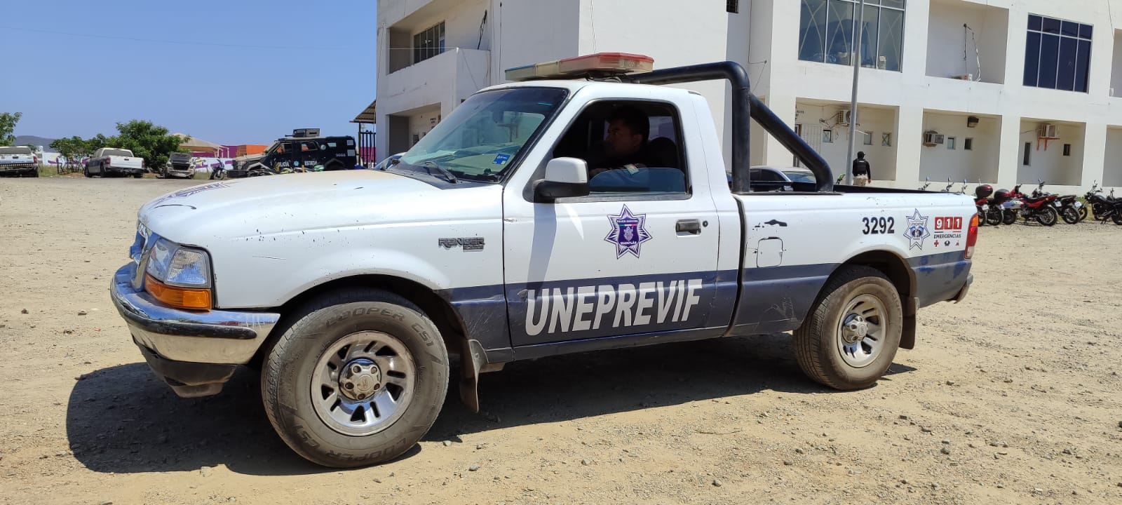 Patrulla del grupo Uneprevif en Mazatlán