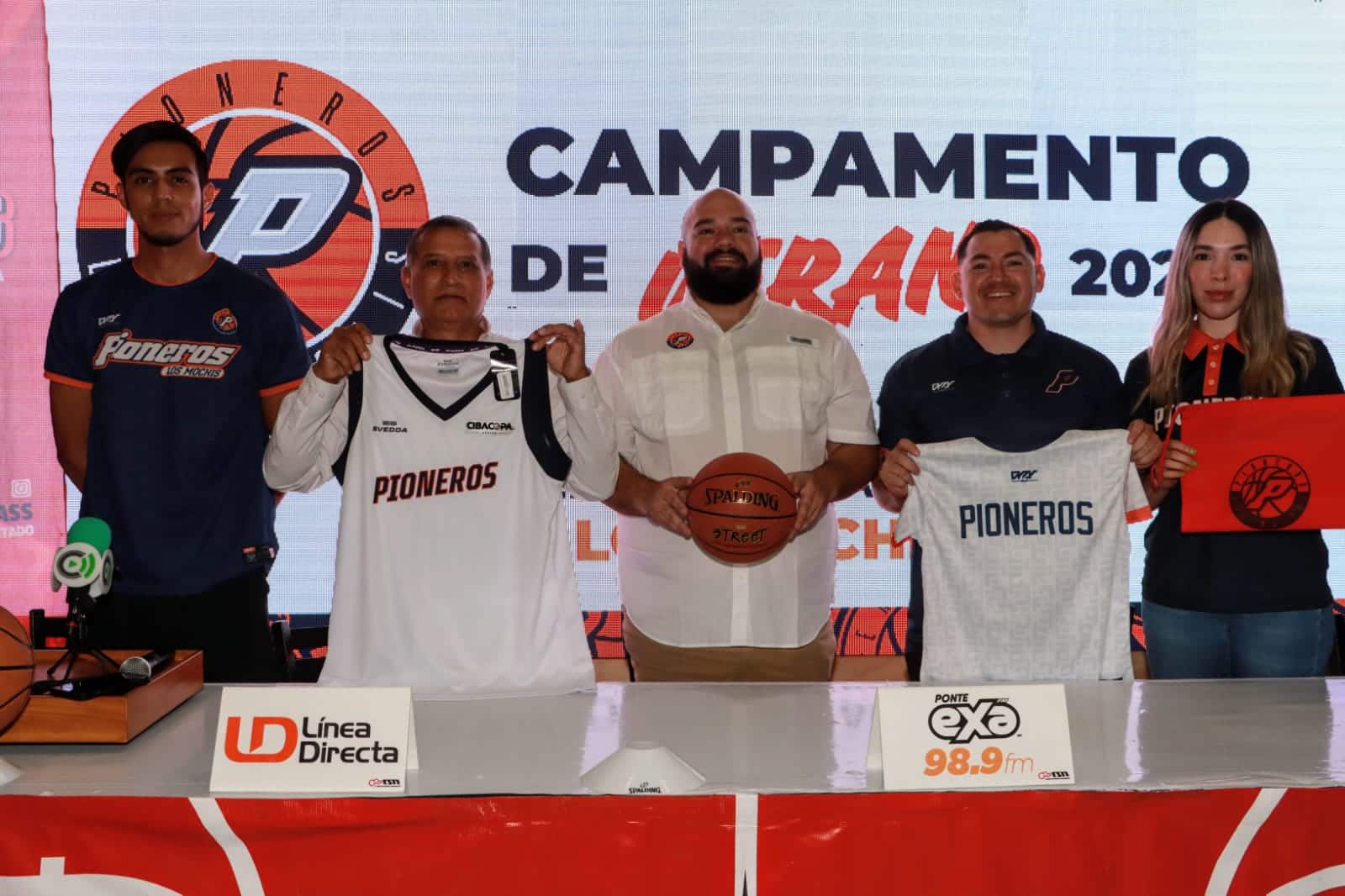 El Campamento de Verano de Pioneros de Los Mochis fue presentado esta noche de miércoles 12 de junio.