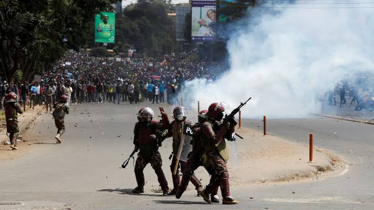 Presidente de Kenia retira el proyecto de ley de subidas fiscales tras protestas