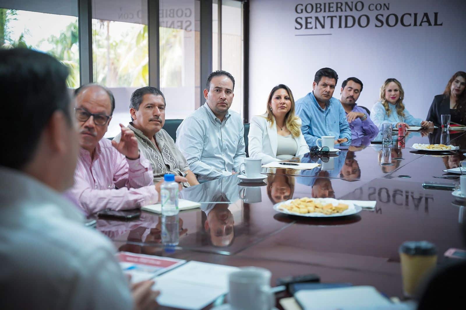 Reunión con presidentes de Cámaras y Asociaciones Empresariales