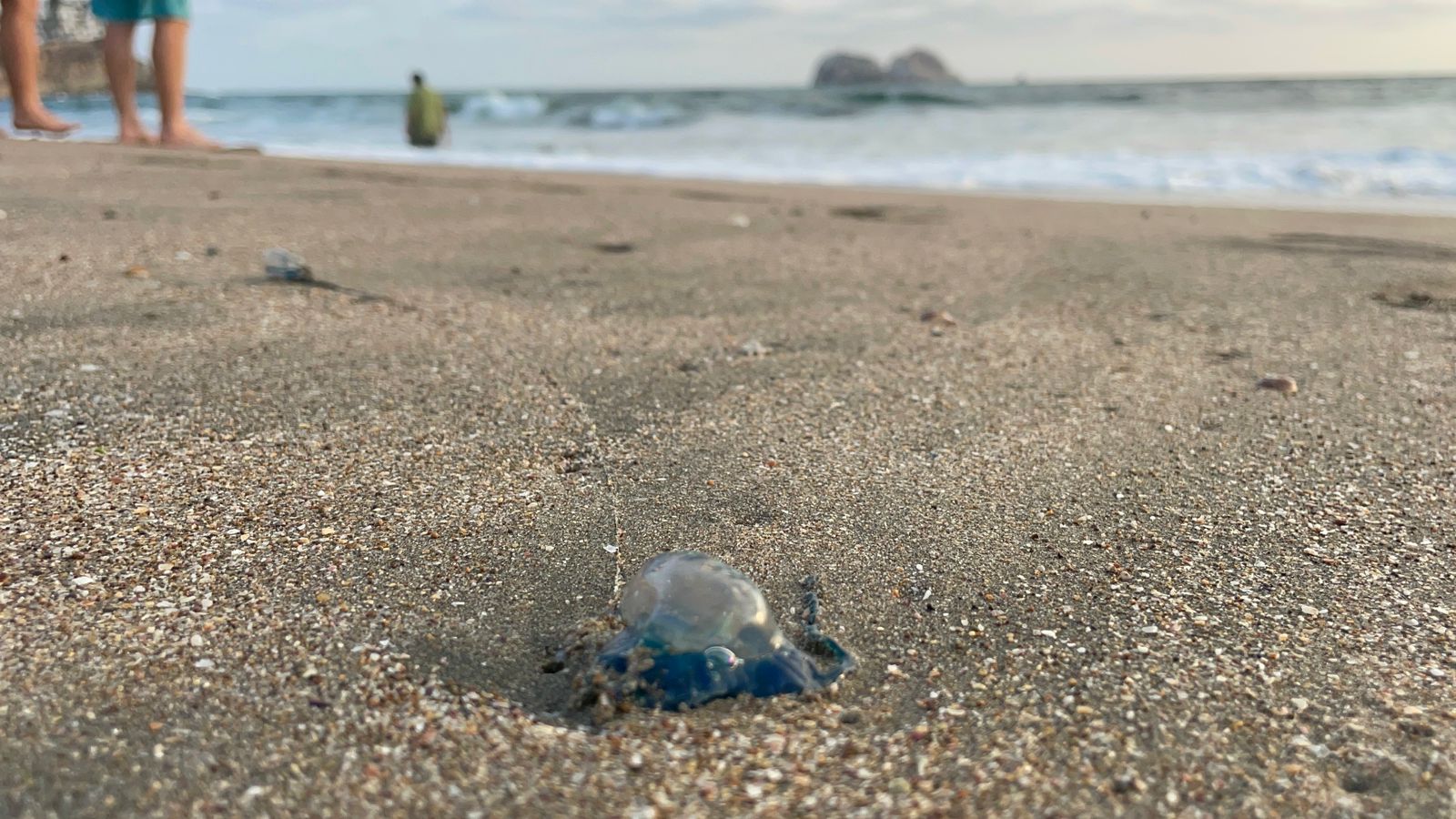Quemadores en la playa en Mazatlán