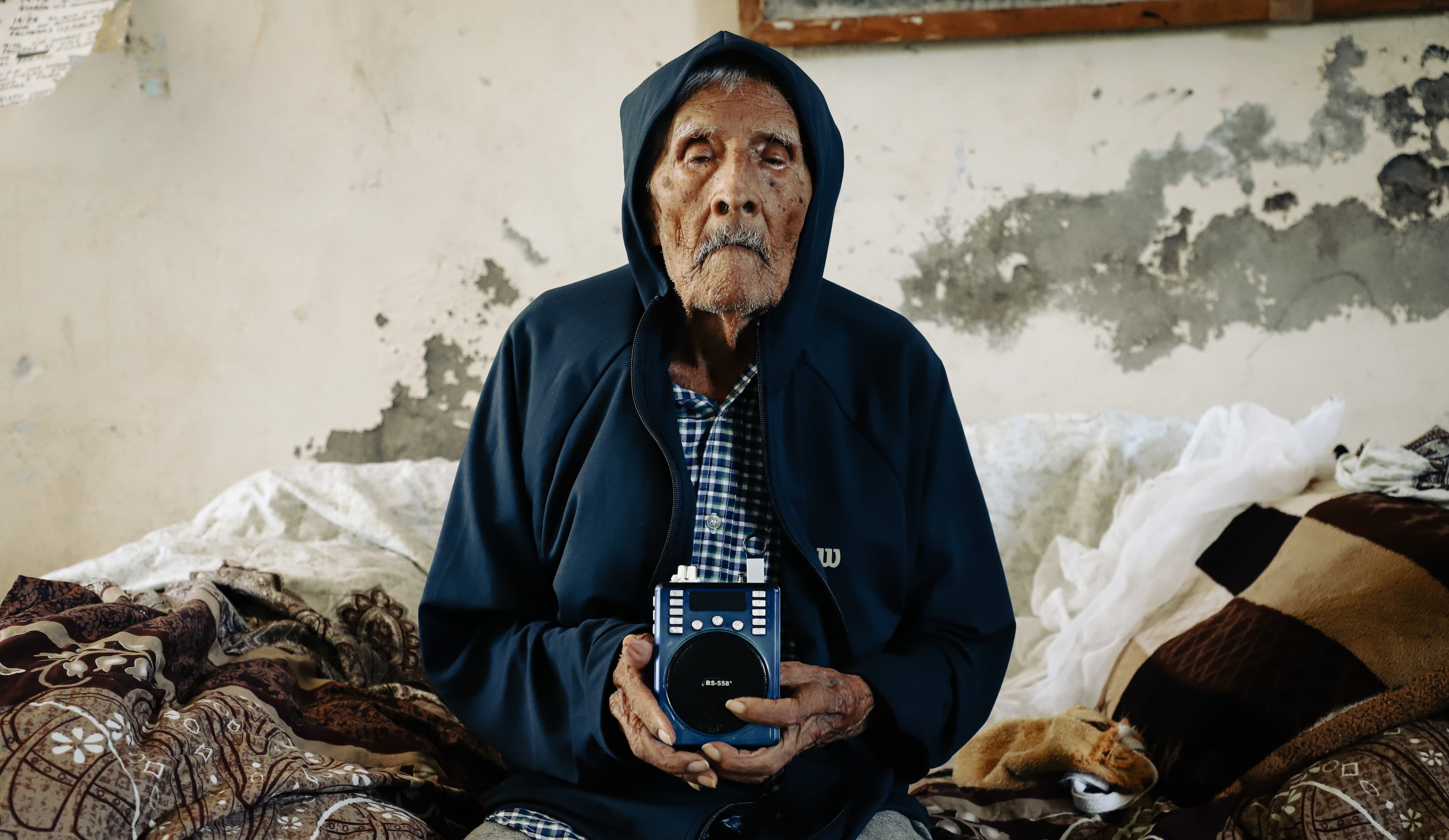 Don Raúl Díaz es un adulto de 106 años que vive en Sinaloa