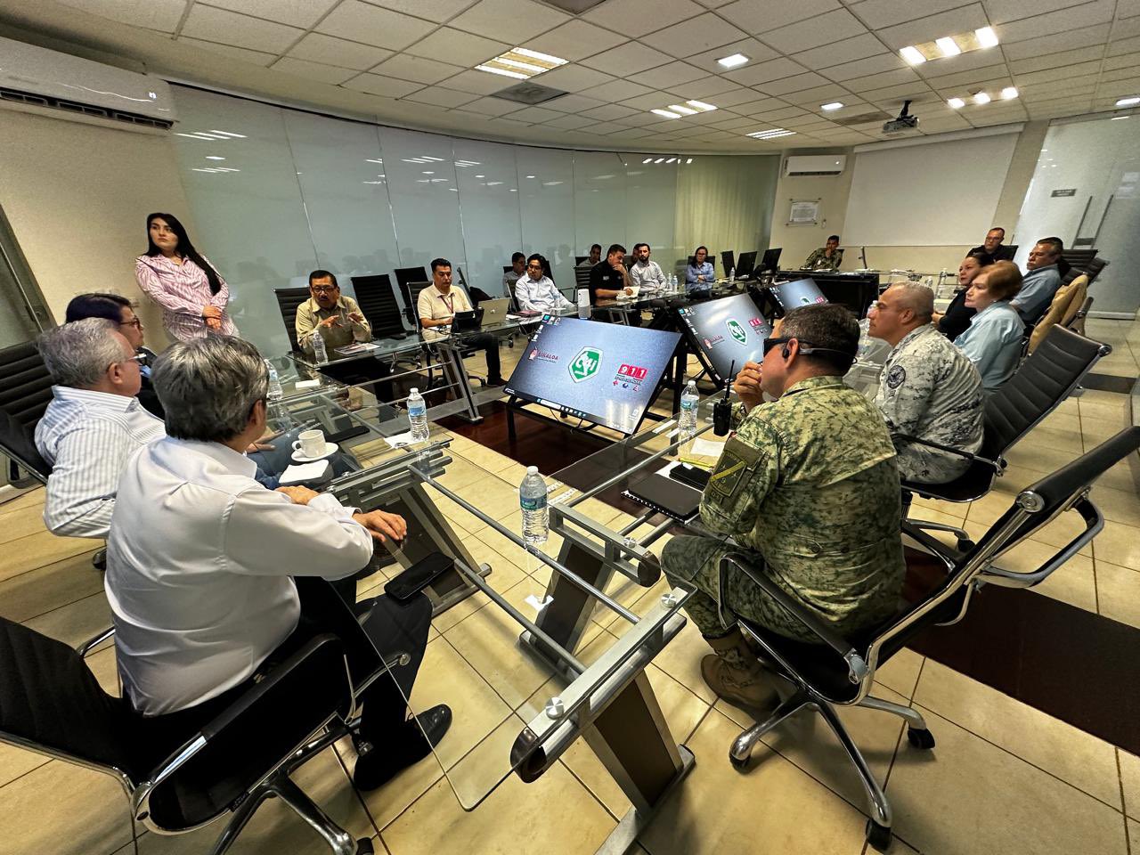 Rubén Rocha Moya en reunión con el gabinete de seguridad previo a las elecciones 2024 en Sinaloa