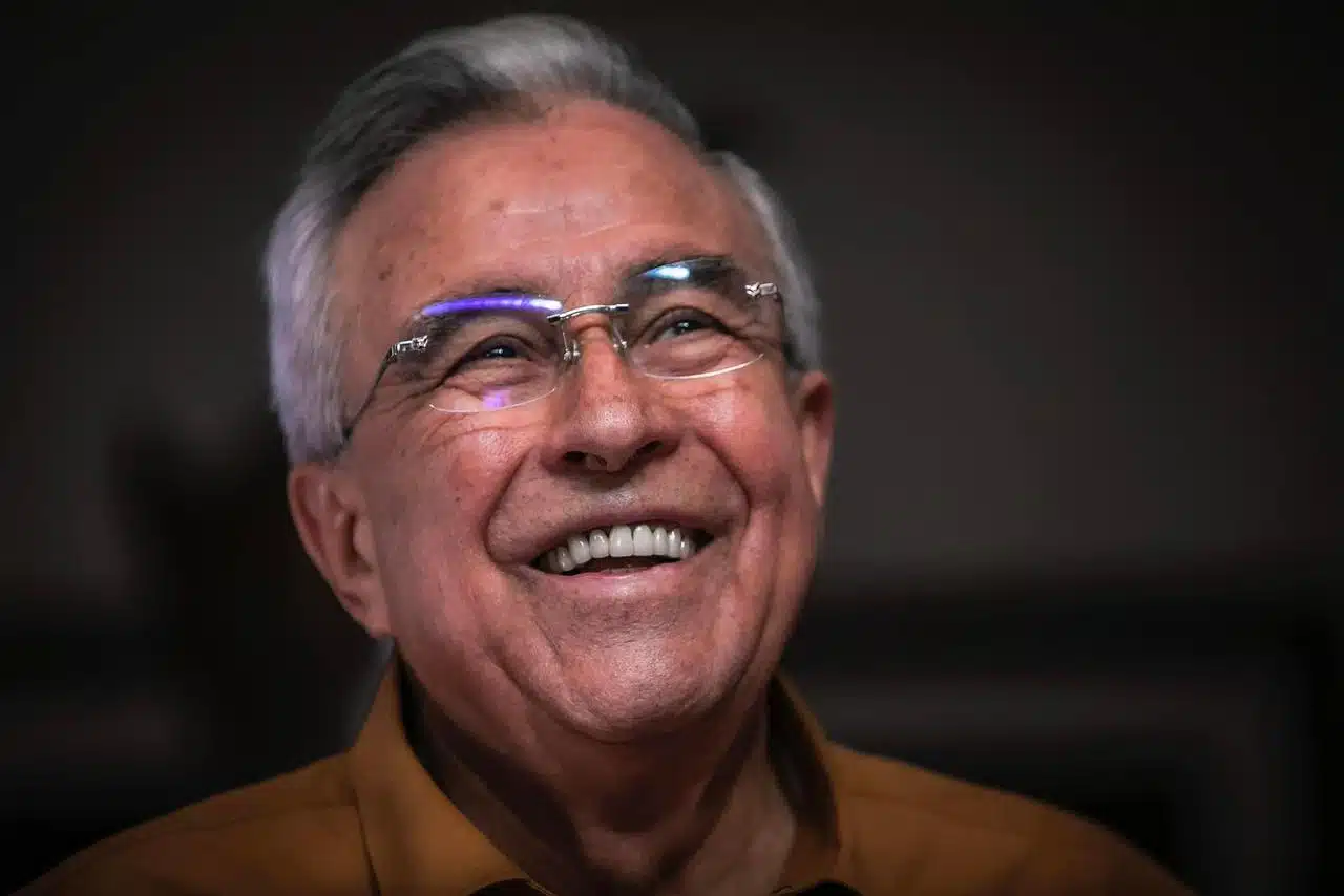 Rubén Rocha Moya celebra su 75 aniversario de vida