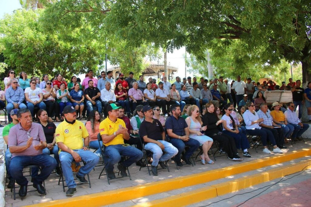 autoridades de Sinaloa de Leyva inauguran obra