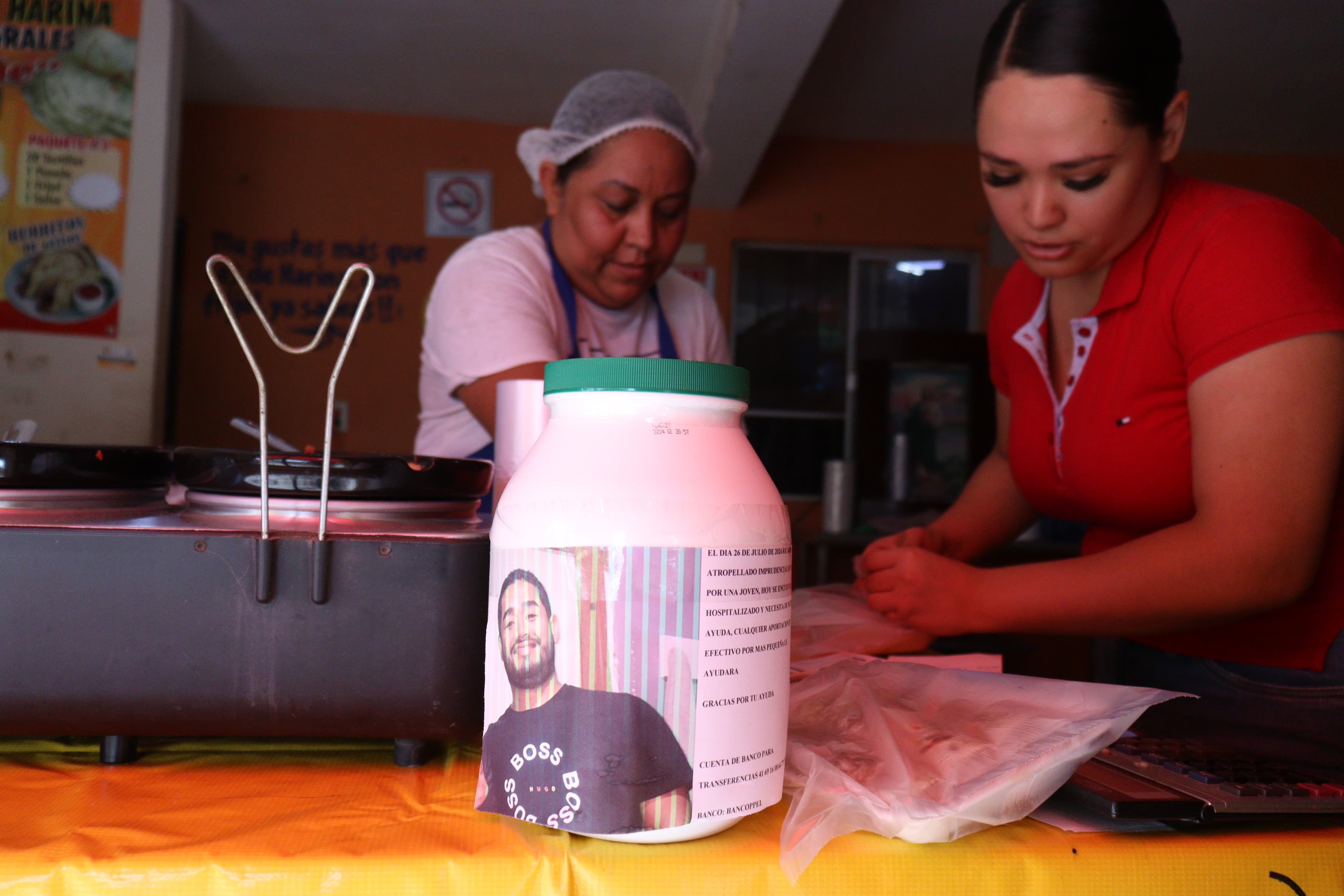 Los mochitenses se han solidarizado con una venta de tacos de guiso y tortillas de harina en beneficio a Ricardo