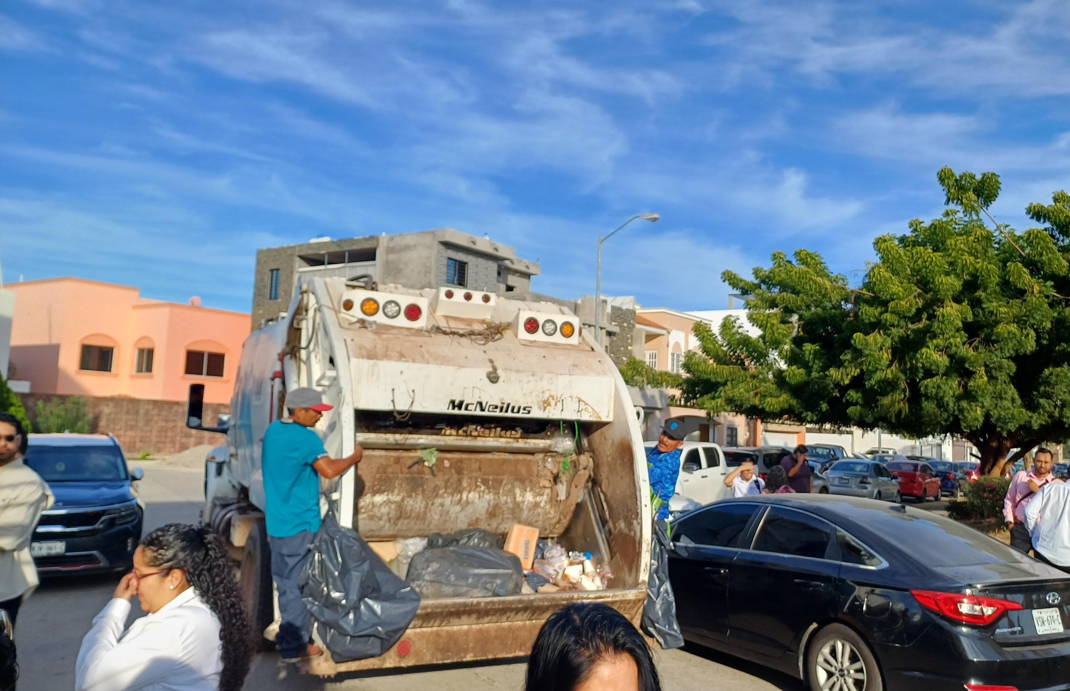 Temporada vacacional aumenta flujo de basura en Mazatlán