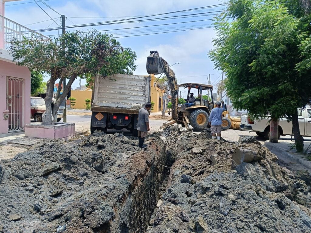 Trabajos de desazolve y mantenimiento