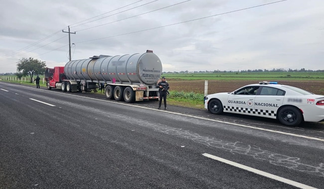 Tractocamión asegurado por la Guardia Naciona