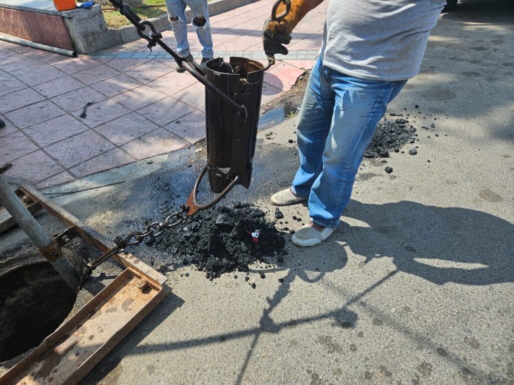 Trabajos de desazolve y mantenimiento