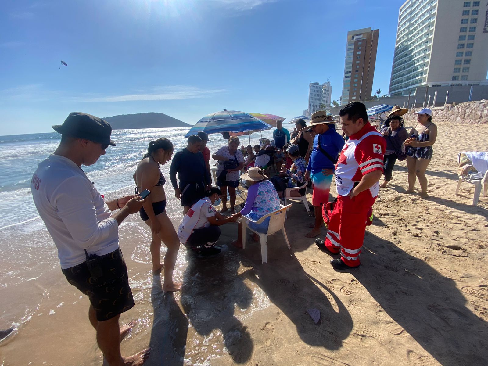 Salvamento Acuático realizó tres rescates en dos intervenciones en Mazatlán.