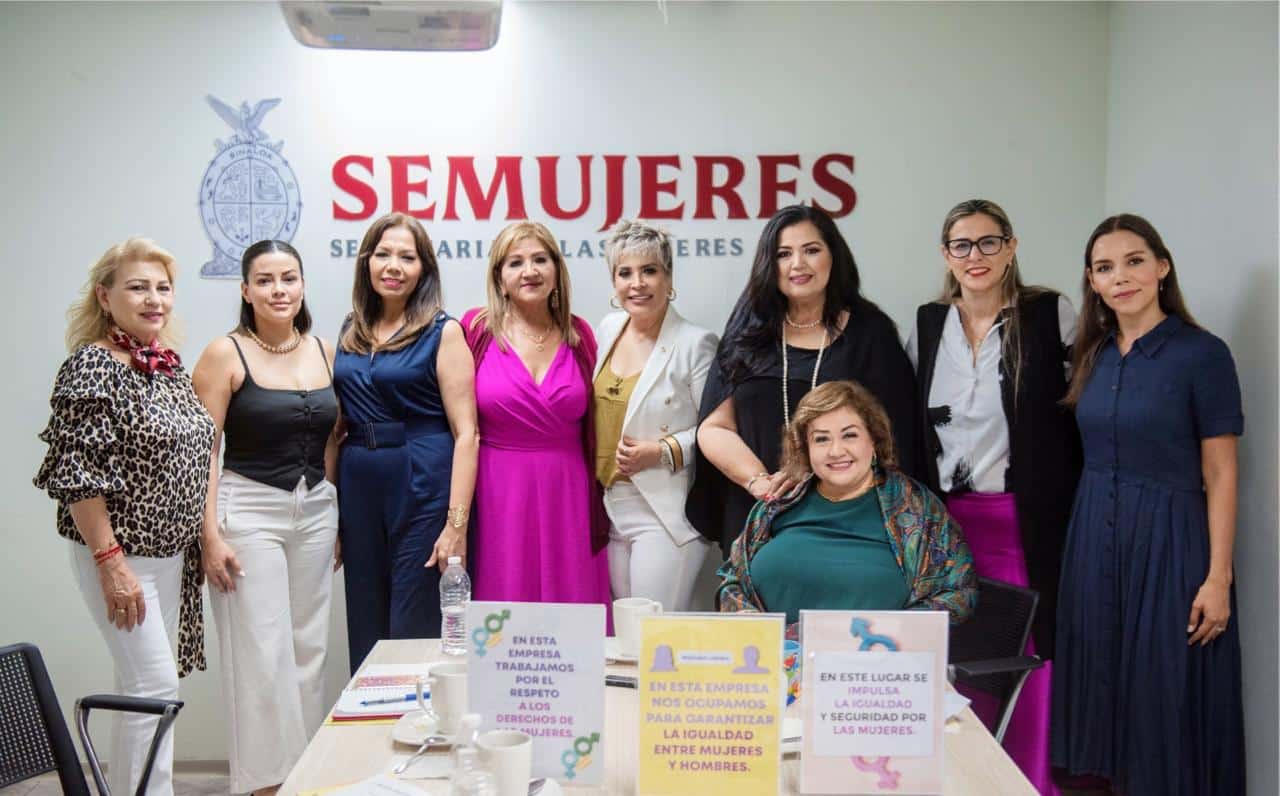 María Teresa Guerra Ochoa en reunión con líderes de diferentes cámaras empresariales