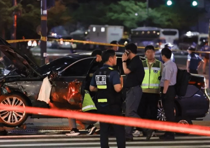 Automóvil arrolla a peatones y deja 9 fallecidos en Corea del Sur