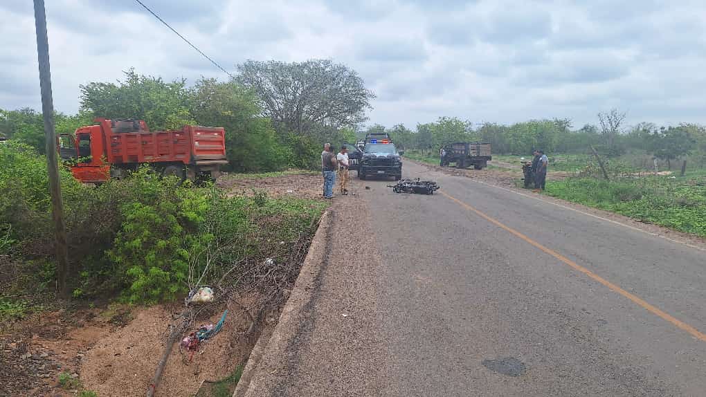 Lugar del accidente por la carretera estatal La Cruz-Saladito