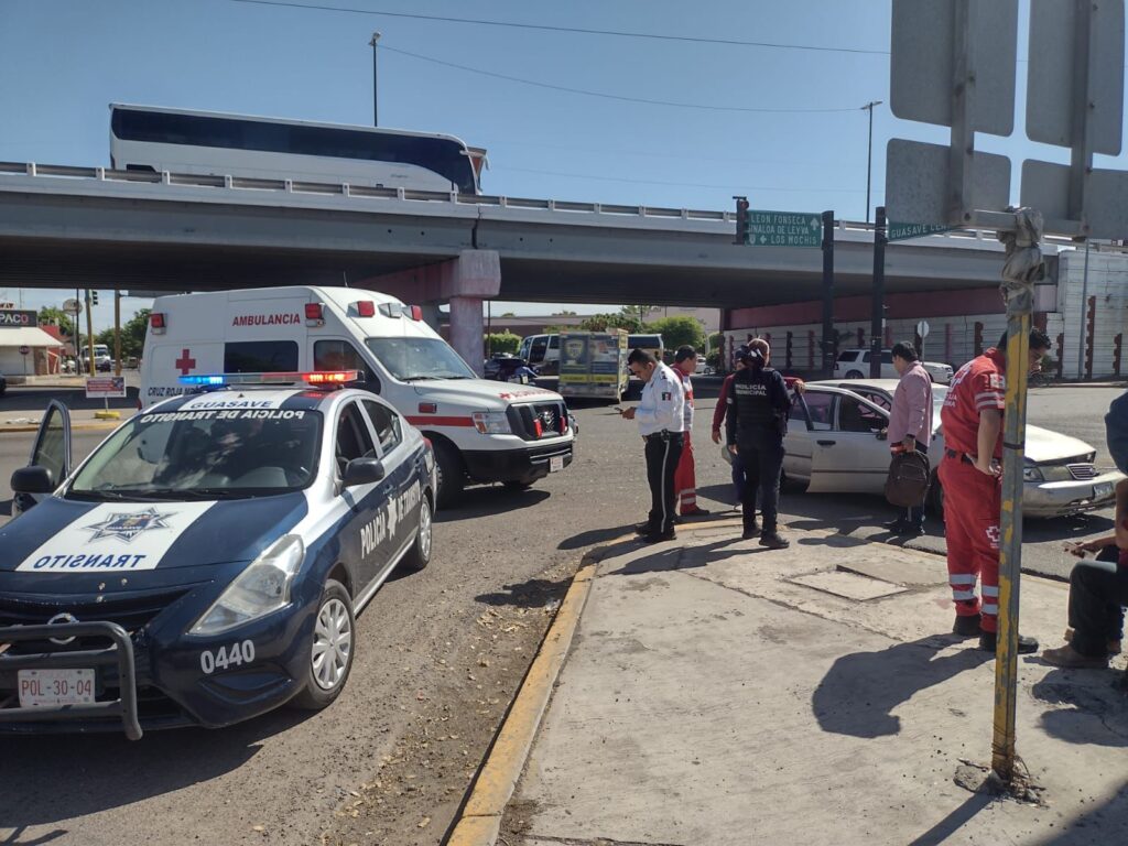 Accidente en Guasave deja como saldo 2 personas heridas