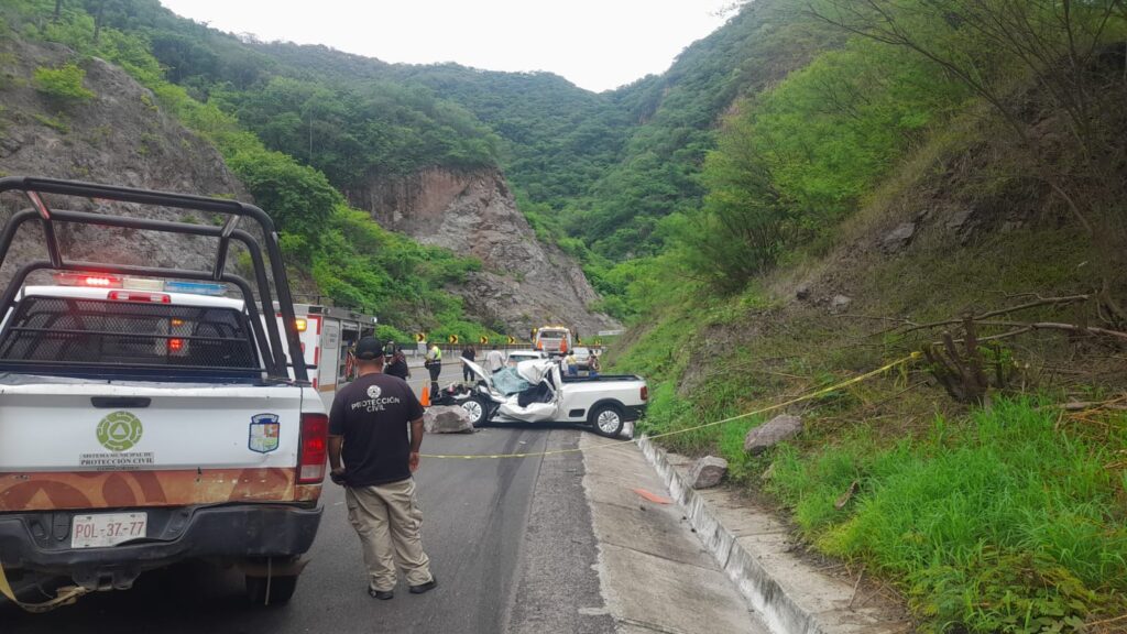 Accidente en autopista Mazatlán-Durango 