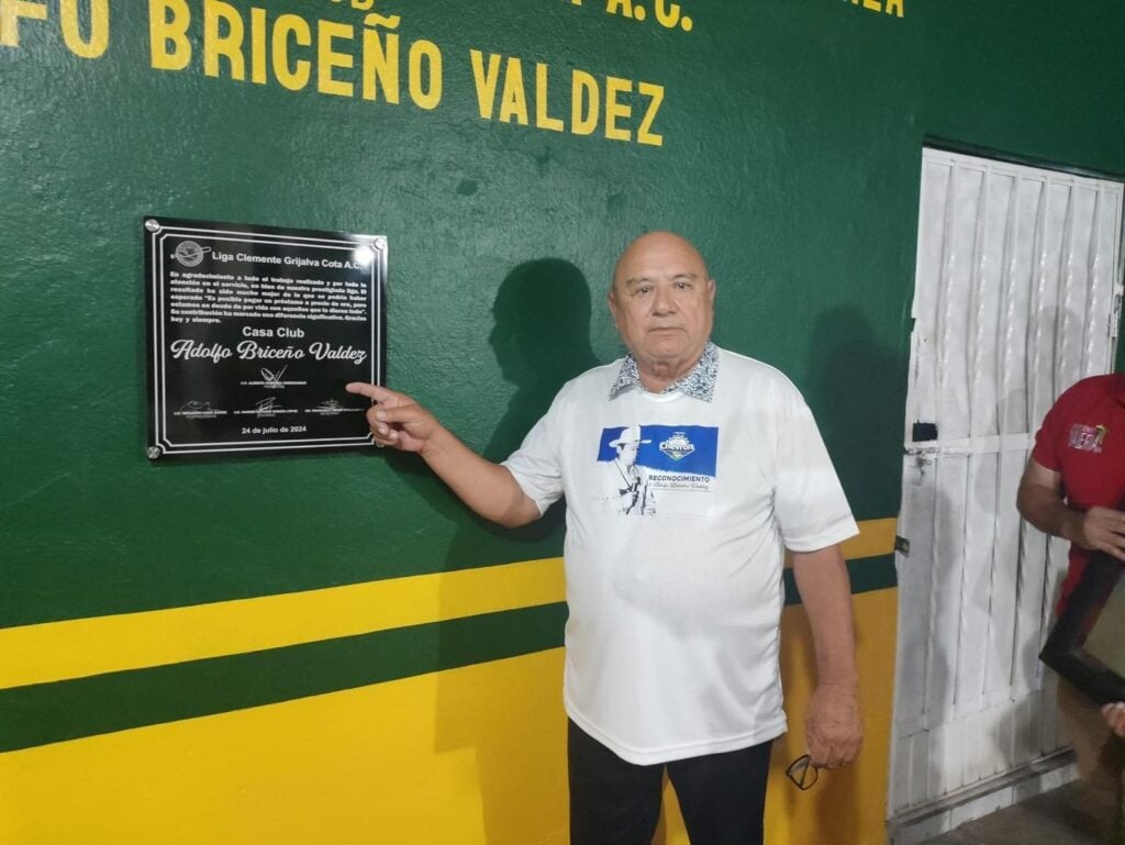 Adolfo Briceño Valdez