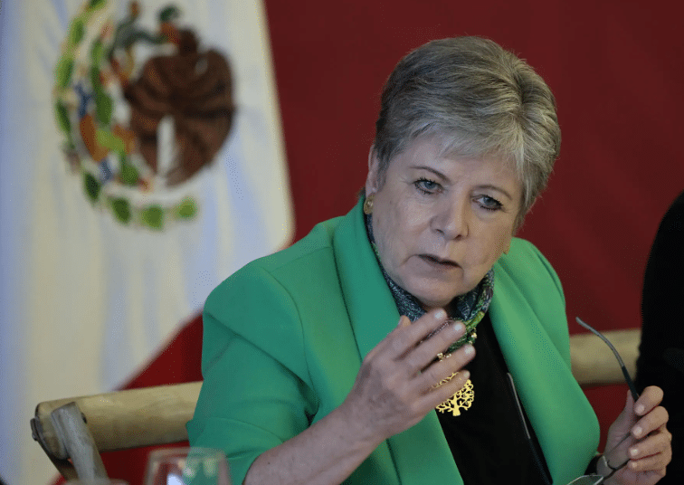 Alicia Bárcena confía en que Joe Biden mantendrá su candidatura en EU
