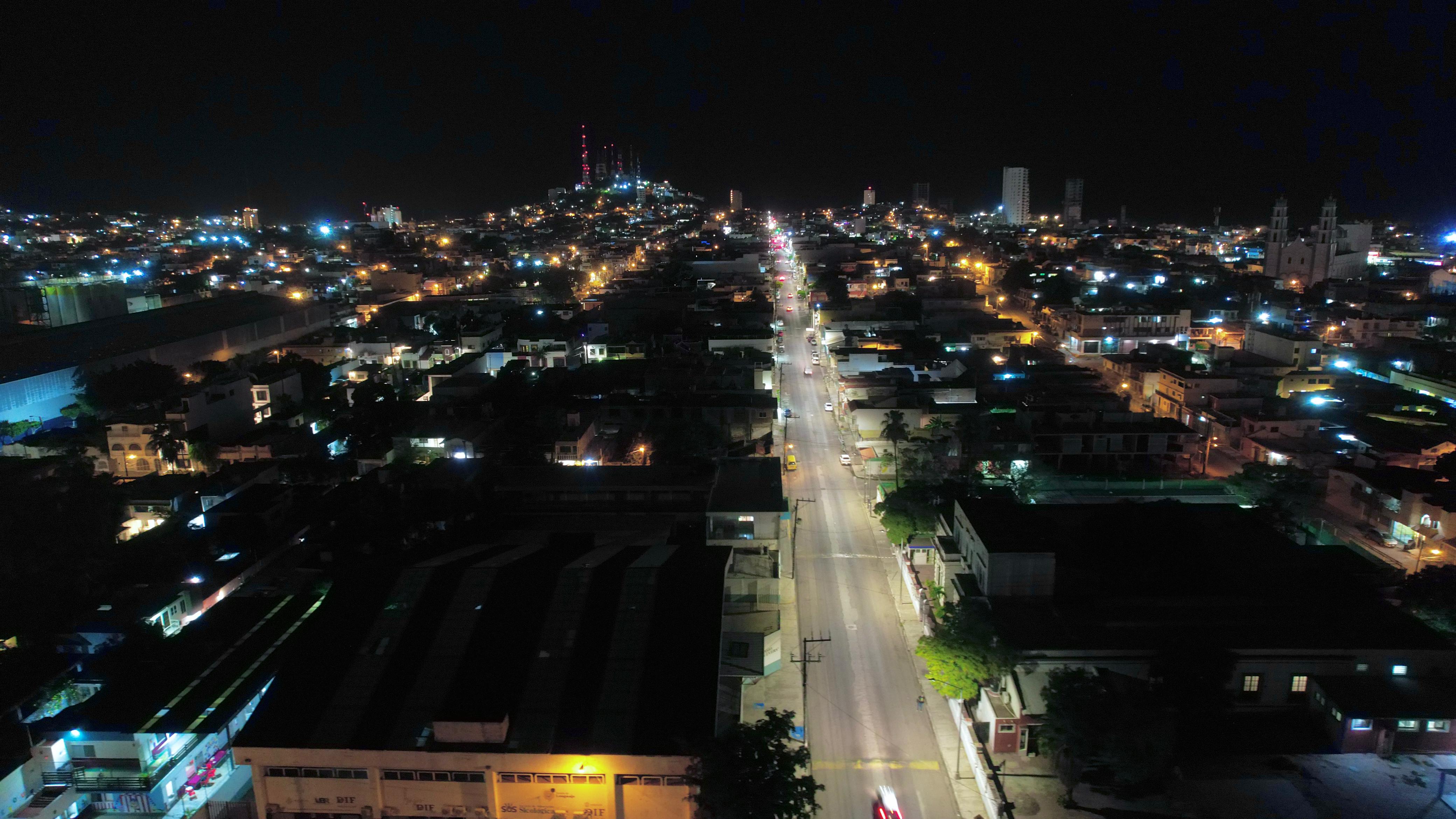 Nuevo alumbrado público en Mazatlán