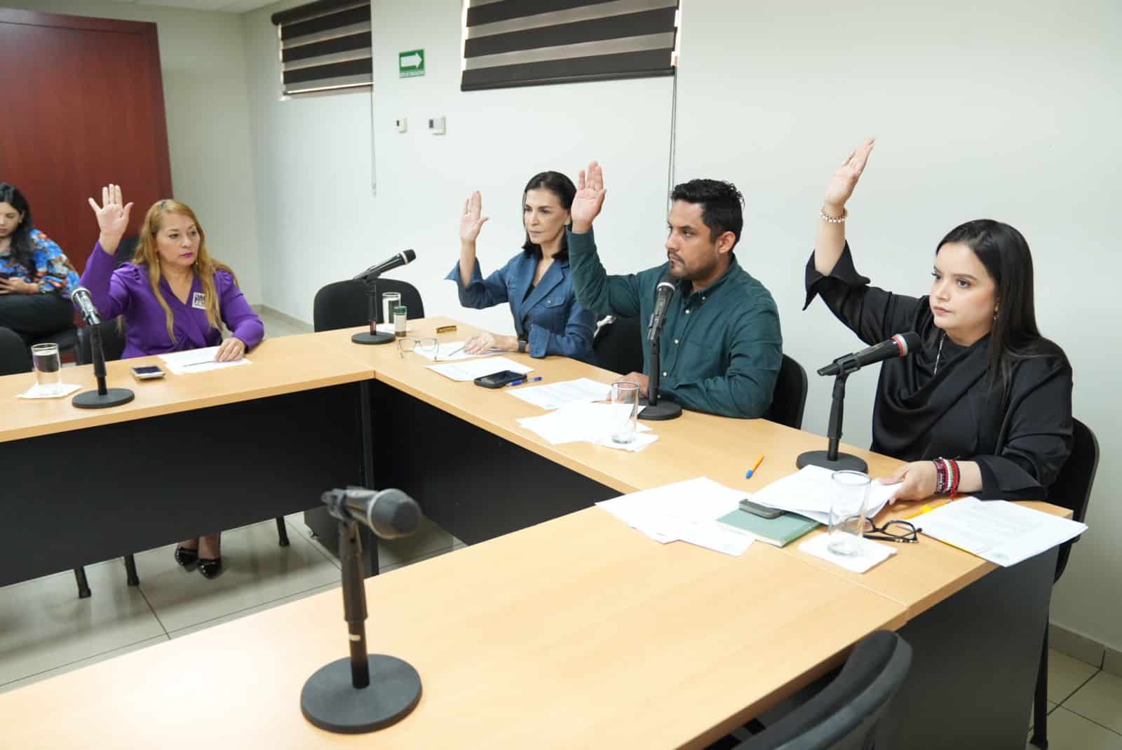 Diputados aprueban en comisiones inscribir en letras doradas el nombre de Cecilia Zadí en el Muro de Honor del Congreso del Estado