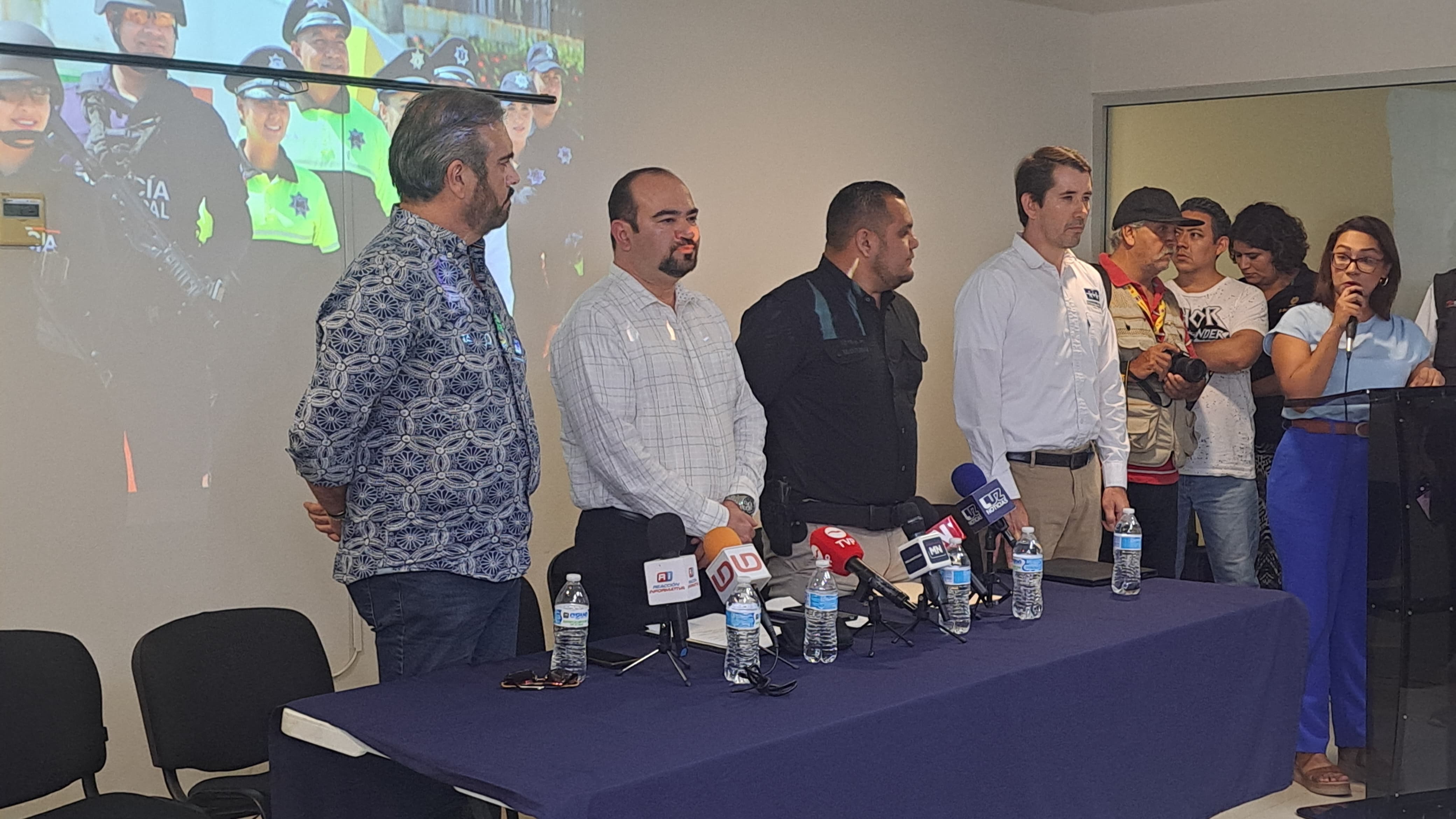 Capacitación de policías municipales de Mazatlán