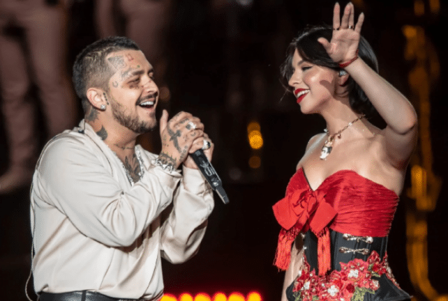 Christian Nodal y Ángela Aguilar derrochan amor a la distancia