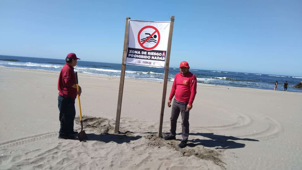 Cierre de Playa Las Glorias por Mar de fondo