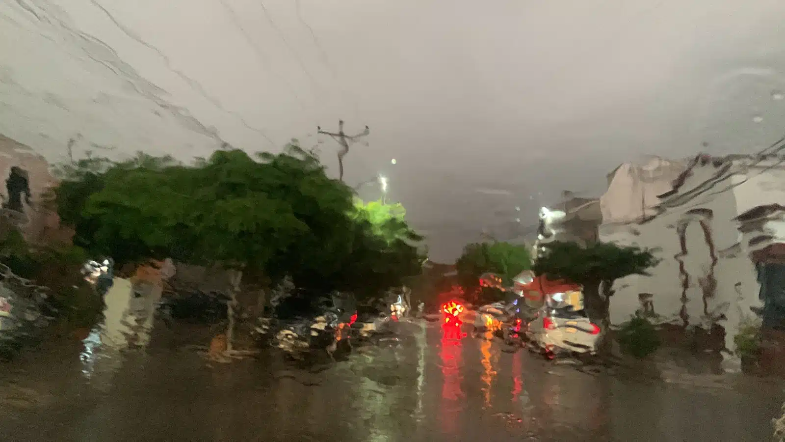 Comienzan las lluvias al norte de Culiacán