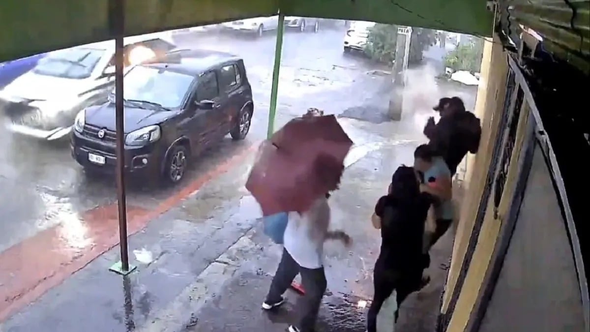Disparan contra varios transeúntes en Cuernavaca