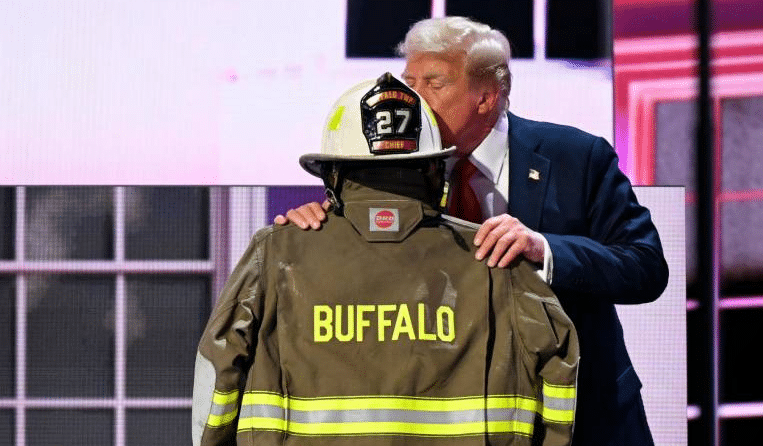 Donald Trump anuncia apoyo a familia del bombero que falleció durante atentado en Pensilvania