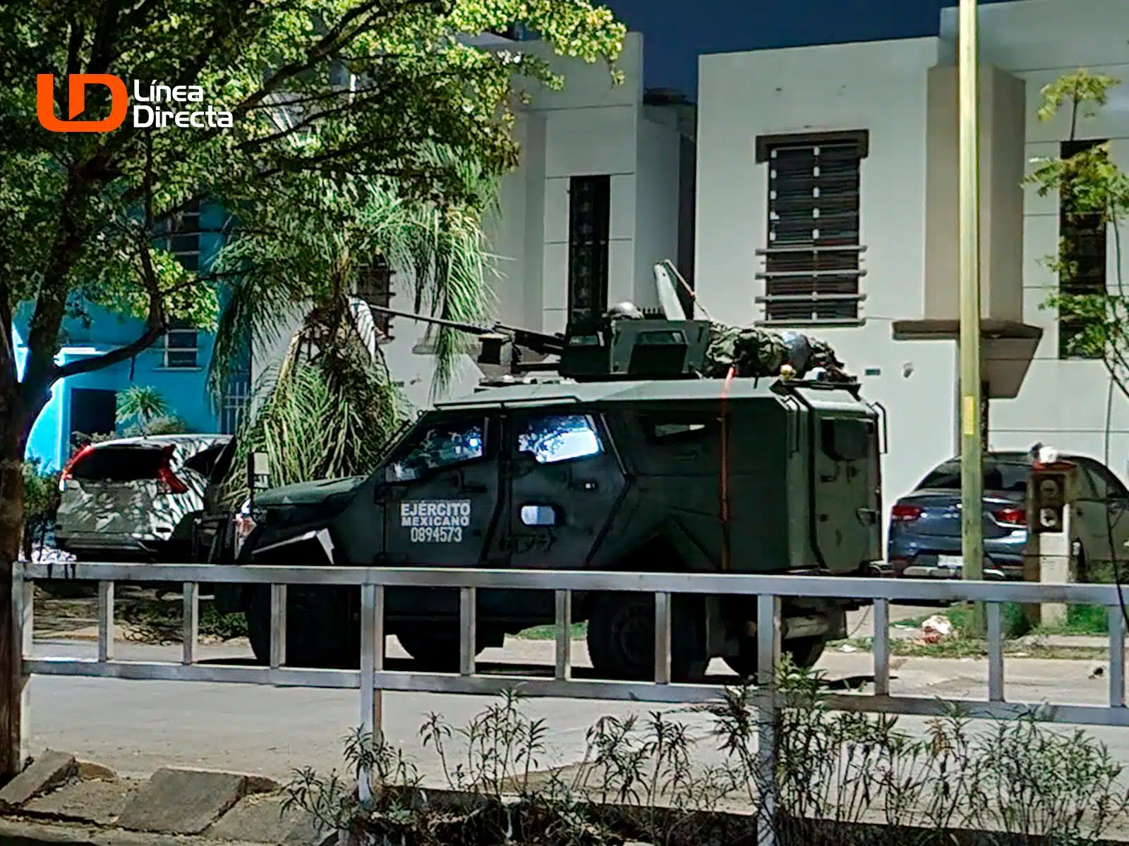 Camioneta del Ejército Mexicano en Culiacán