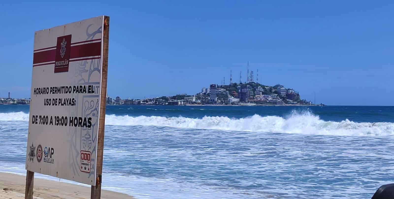 Elementos de seguridad advierten sobre mar de fondo en algunas zonas de playa